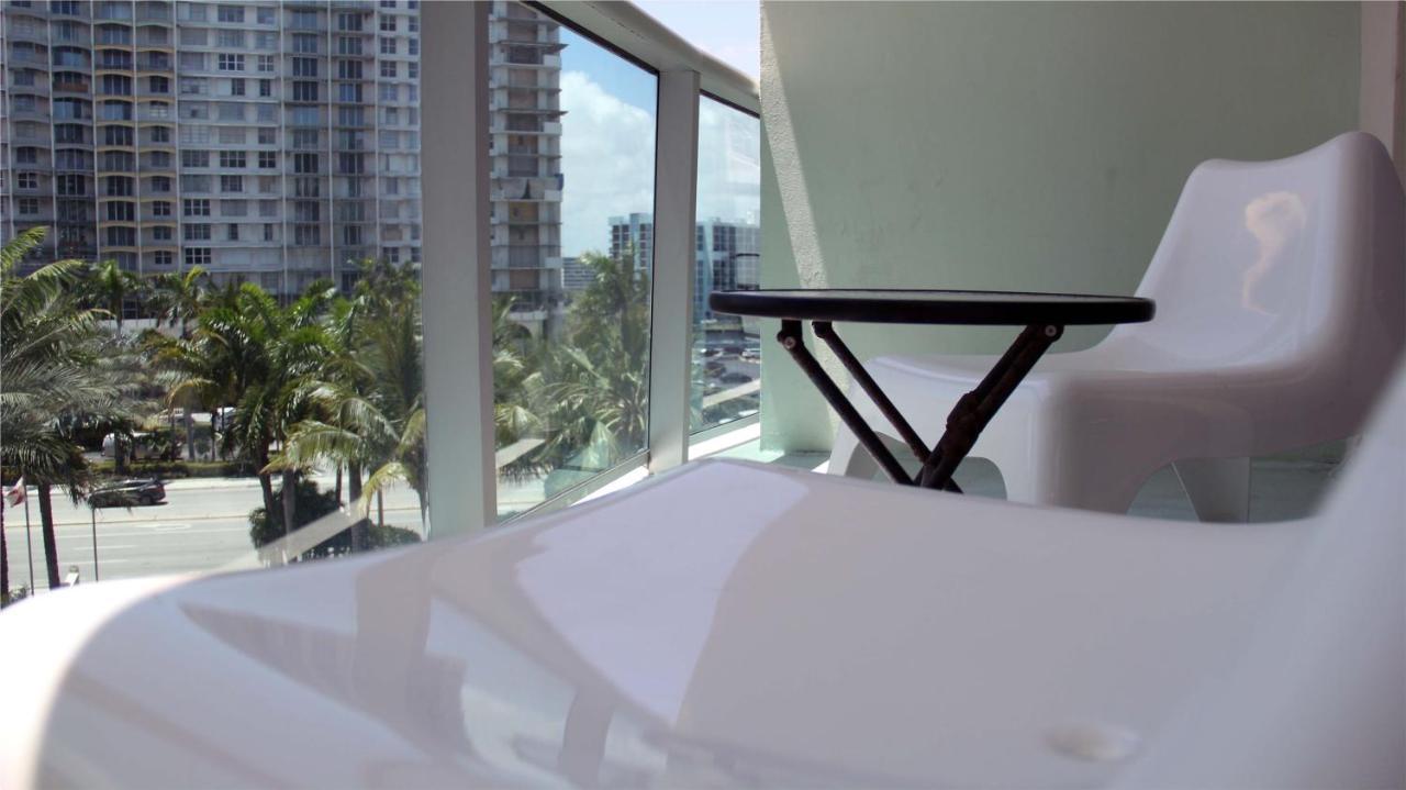 The Tides On Miami Hollywood Apartment Exterior photo